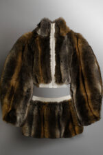 MINI FAUX FUR SKIRT - Image 3